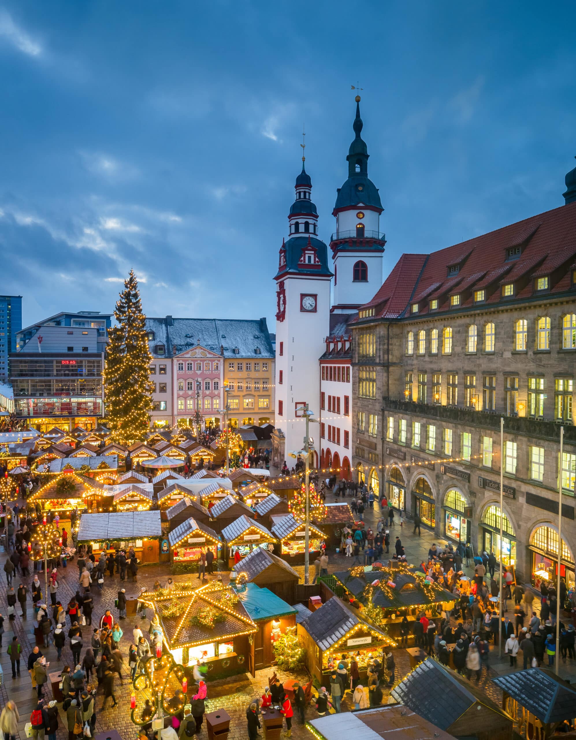 „Glühweinexpressbus“ zum Chemnitzer Weihnachtsmarkt — Verkehrsverbund